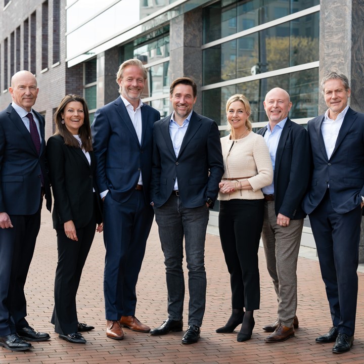 Amrop Leadership Advisory And Executive Search Partners MT1000 2025